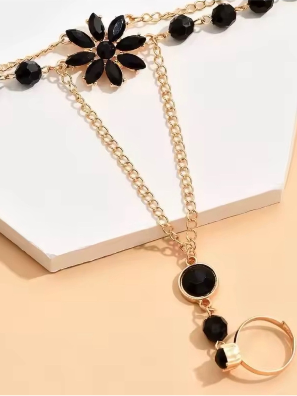 Anthropologie Gold Chain Black Stone Hand Harness Bracelet - Women Jewelry NWOT - Picture 3 of 5
